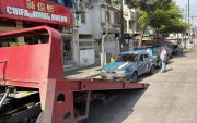 El vehículo fue denunciado en redes sociales por tener placa adulterada.,