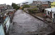 Por las fuertes lluvias, el 24 de septiembre se desbordó la quebrada Caupicho, en el sur de Quito.