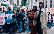 Así nos ven (When They See Us) recrea la historia de los cinco jóvenes de Harlem que fueron acusados injustamente en el caso conocido como los Cinco de Central Park.