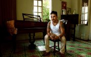 El artista creció en Medellín y, antes de dedicarse a la salsa, trabajó como presentador y actor de televisión.