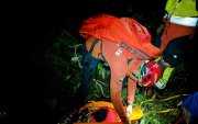 Rescate. Bomberos de Quito localizaron a 17 excursionistas, incluidos 12 niños, que se desorientaron durante el descenso de una montaña.