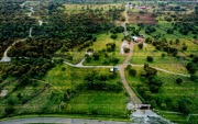 La finca Los Guayacanes involucrada en la red de narcotráfico internacional.
