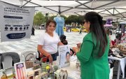 El programa ofrece 5 000 becas de capacitación virtual para mujeres y personas LGBTI+ que buscan desarrollar o fortalecer sus emprendimientos.