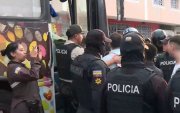 Agentes de la Policía Nacional participaron en la intervención del centro de rehabilitación ubicado en el sur de Guayaquil.