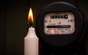 Empresas ecuatorianas enfrentan medidas de desconexión para reducir el consumo de energía eléctrica.