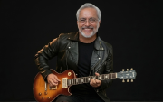 Roberto Bolaños Terán se presenta el 7 y 8 de octubre, en El Dolar Deli Sambo, a partir de las 18:00.