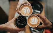 Ecuador pasó de 11 cafeterías en el ranking de 2025 a 15 en 2026.