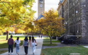 La Universidad de Cornell y la Fiscalía de Nueva York reabrieron las investigaciones tras la presentación de una demanda civil que detalla el ataque ocurrido en una fraternidad.