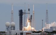 La nave espacial Crew Dragon de SpaceX despega del Complejo de Lanzamiento Espacial 40.