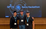 El equipo de Astra HQ durante el GPT-6 Astra Hackathon NYC, donde obtuvo 50.000 dólares en créditos de OpenAI para impulsar el desarrollo de su proyecto