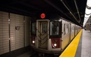 Imagen referencial del sitio donde falleción el cuencano de 59 años,  tras ser atacado con un cuchillo en el metro de Nueva York.