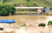 El desbordamiento del río Muisne afecta a las comunidades de Boca del Sucio, en la parroquia San Gregorio.