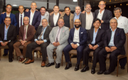 La promoción 42 del Cristóbal Colón se reunió en el Bankers Club.