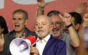 El presidente de Brasil y candidato a la reelección, Luiz Inácio Lula da Silva, luego de conocer los resultados oficiales de la primera vuelta.