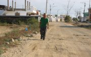En Puerta del sol 2, sector residencial de Salinas se vive entre el polvo en verano y lodo en invierno