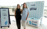 Alexandra Bonilla, jefa marca de Douet, junto a la asesora de imagen Rafaella Mora.