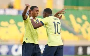Edwin Quintero (i) fue una de las figuras del Sudamericano Sub-17 con Ecuador.