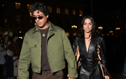 Ana de Armas y Beto Montenegro hicieron público su romance en París al llegar tomados de la mano.