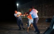 Un enfrentamiento entre un conductor y personal de la ATM quedó registrado en video durante un operativo en el sur de Guayaquil.