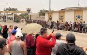 Jóvenes durante una jornada de reclutamiento para el servicio cívico militar voluntario.