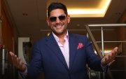 Emilio Pinargote se mantiene alejado de la televisión, pero continúa vinculado al público a través de eventos. Este año es embajador de La mamá de las ferias, en Guayaquil.