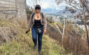 Germania Lite, dirigente de La Bota, no es desocupada; en las noches trabaja como auxiliar médica; en el día ayuda en una fundación que organiza ollas comunitarias, brinda clases de robótica, etc.