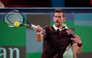 Novak Djokovic lució agotado ante Hubert Hurkacz quien en dos sets lo eliminó en su primer partido del Masters 1000 de Shanghai.