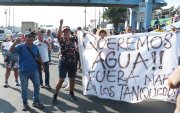 Habitantes de Durán protestaron este sábado 10 de octubre para exigir soluciones a la falta de agua potable.