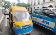 La ATM retuvo una tricimoto que circulaba por una zona no autorizada del centro de Guayaquil.