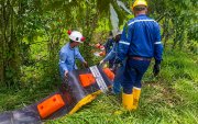 Petroecuador ejecuta trabajos de contingencia tras una fuga de crudo en el SOTE, en Quinindé, Esmeraldas.