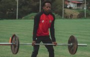 Las lesiones afectaron a Romario Ibarra en el Deportivo Cuenca.