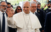 El papa León XIV a su ingreso al hospital Gemelli, en Roma, donde fue operado.