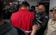 Tres funcionarios son investigados por presunta venta de puestos en Educación.