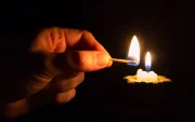 Los cortes imprevistos de electricidad generaron reclamos en distintas ciudades de Ecuador durante la madrugada del 14 de octubre.