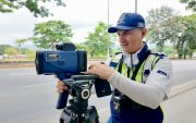 Los cinemómetros están siendo operados en la av. Narcisa de Jesús.