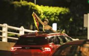 Shyare Andrade regresa a Ecuador: la modelo manabita llegó al aeropuerto José Joaquín de Olmedo de Guayaquil tras quedar como primera finalista del Miss Grand International 2026.