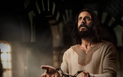 Jonathan Roumie regresa como Jesús de Nazaret en la sexta temporada de la serie bíblica ‘The Chosen’.