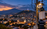 Referencia. Los recientes cortes de luz en Quito y otras ciudades reavivaron las dudas ciudadanas sobre la continuidad del servicio eléctrico en Ecuador.