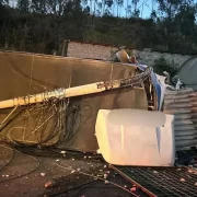 El siniestro de tránsito ocurrió en el sector de Las Bromelias, vía a Nayón, en el norte de Quito.