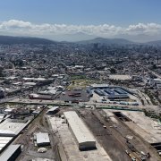 Quito contrata estudios técnicos para evaluar impacto urbano, costos y operación del nuevo espacio de eventos en el parque Bicentenario.
