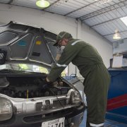 Conductores acudieron a los Centros de Revisión Técnica Vehicular de Quito durante el primer día del proceso, informó la Agencia Metropolitana de Tránsito.