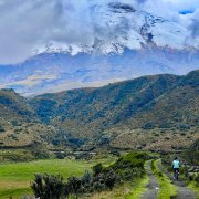 El Parque Nacional Cotopaxi ofrece varias alternativas para el ciclismo recreativo.