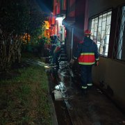 En Calderón y San Antonio hubo acumulación de agua.