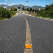 Quito refuerza obras rurales con más presupuesto, pero advierte que reformas al COOTAD podrían limitar la inversión directa parroquial.