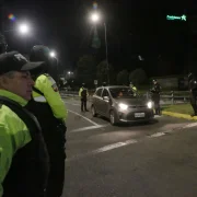 En Quito, por el toque de queda, se despliegan 4.186 servidores policiales, junto con 280 patrulleros y 661 motocicletas.
