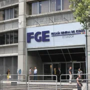 Con el sistema que propone el asambleísta Luis Fernando Molina, cualquier abogado que hubiese patrocinado judicialmente causas por un extensísimo rosario de delitos, objetivamente quedaría impedido de ser fiscal general.