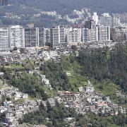 El mercado inmobiliario en Quito registra zonas que más se valorizan y otras que se deprecian en este 2026.