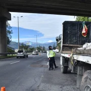 Los controles de AMT buscan garantizar el cumplimiento de la medida en la Ruta Viva y Simón Bolívar.