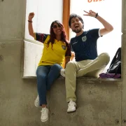 Cientos de hinchas lucieron la camiseta de Ecuador y recorrieron Quito para expresar su apoyo incondicional a la Tri antes del partido.