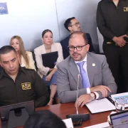 El ministro John Reimberg señaló a funcionarios del Municipio de Quito en la Asamblea.